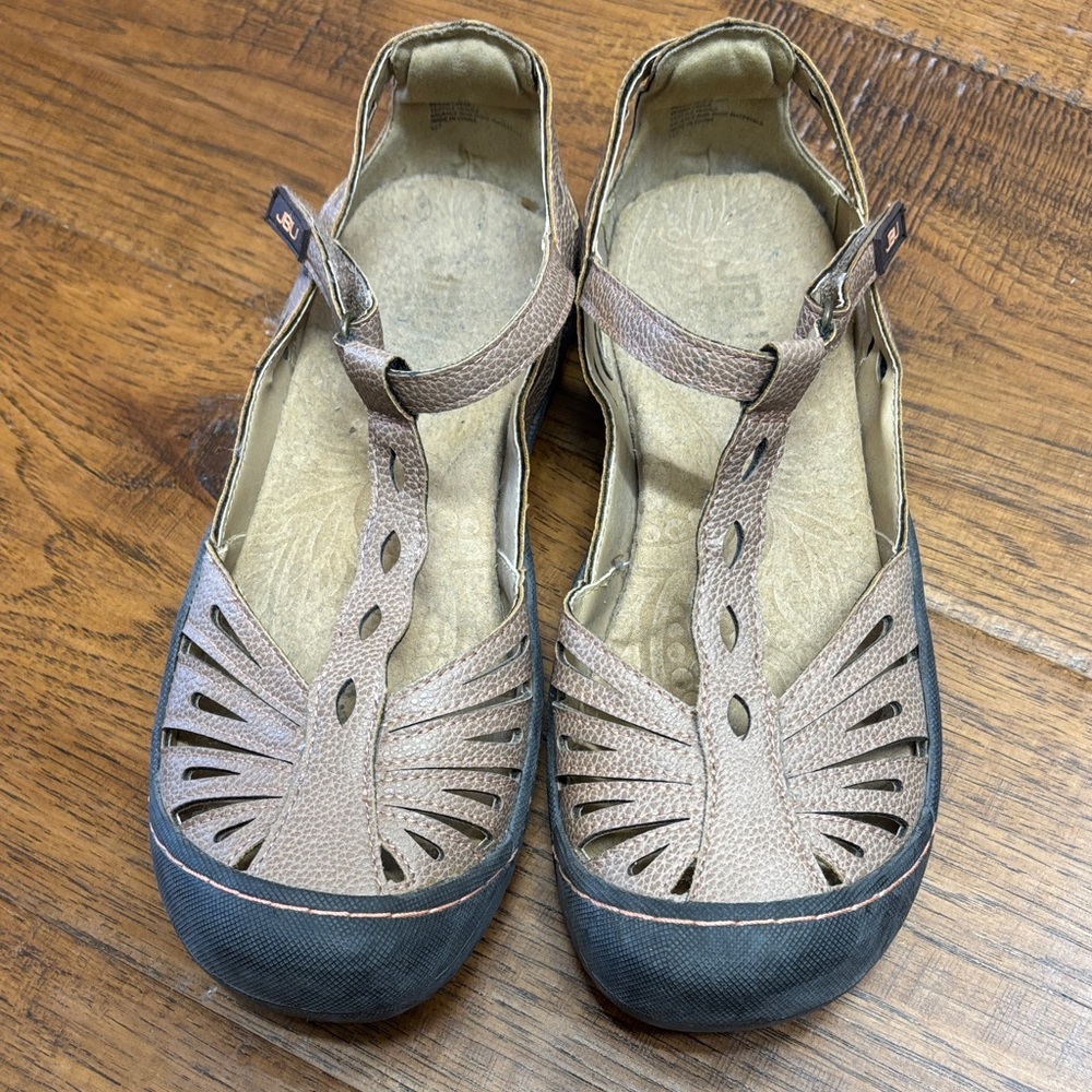JBU Women's Tan All-Terrain Sandals